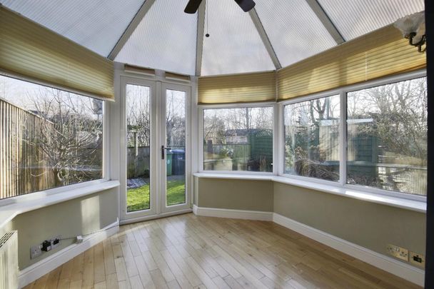 3 bedroom semi-detached house to rent - Photo 1