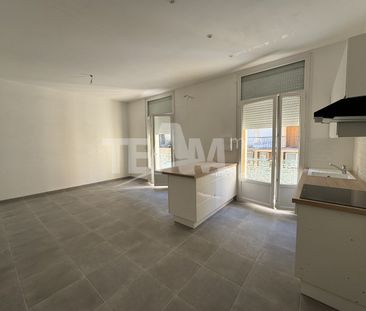 Location Appartement 2 pièces 47m² SETE 34200 - Photo 4