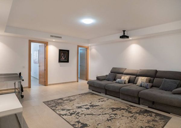 Luxury Villa for rent in Estepona, Andalusia