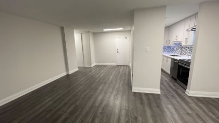 For Lease - 541 Blackthorn Avenue Unit# 1109, Toronto, Ontario - Photo 2