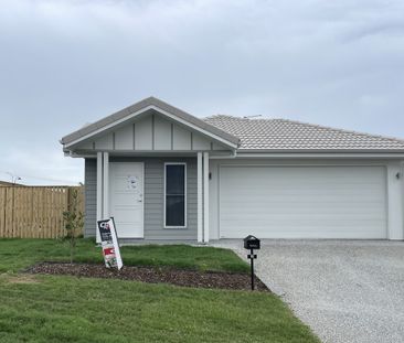 Bright and Beautiful Family Home - Photo 5