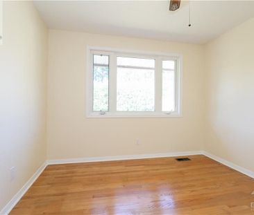 For Lease - 761 Garner Avenue, Billings Bridge - Riverside Park and... - Photo 3