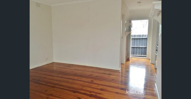Two Bedroom Unit in Brunswick - Photo 1