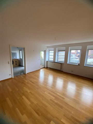 *Traumhafte Aussichten*frisch renovierte 3 Zimmer Wohnung im Herzen von Aschaffenburg City - Photo 5