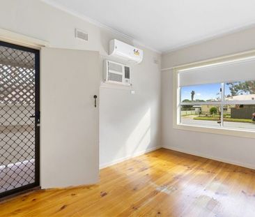 FAMILY LIVING IN THE HEART OF SALISBURY NORTH - Photo 4