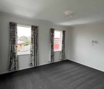 Bell Block - 2 Bedrooms - Photo 5