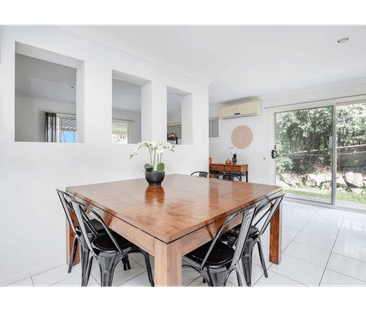 Spacious Family Living with Parkland Outlook - Photo 3