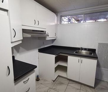 3 ½ Grand Bachelor/Appartement/studio , Entrée privée a loué a Lava... - Photo 2