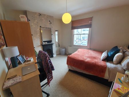 2 Bed Student Accommodation - Photo 5