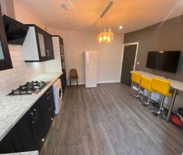 Alpha Street West, Salford - Photo 6