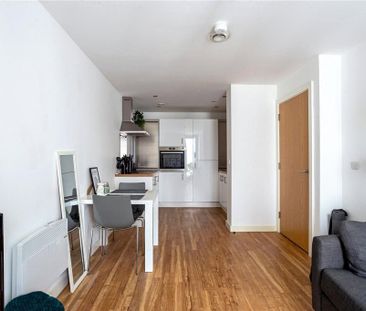 1 bedroom apartment to rent - Photo 3