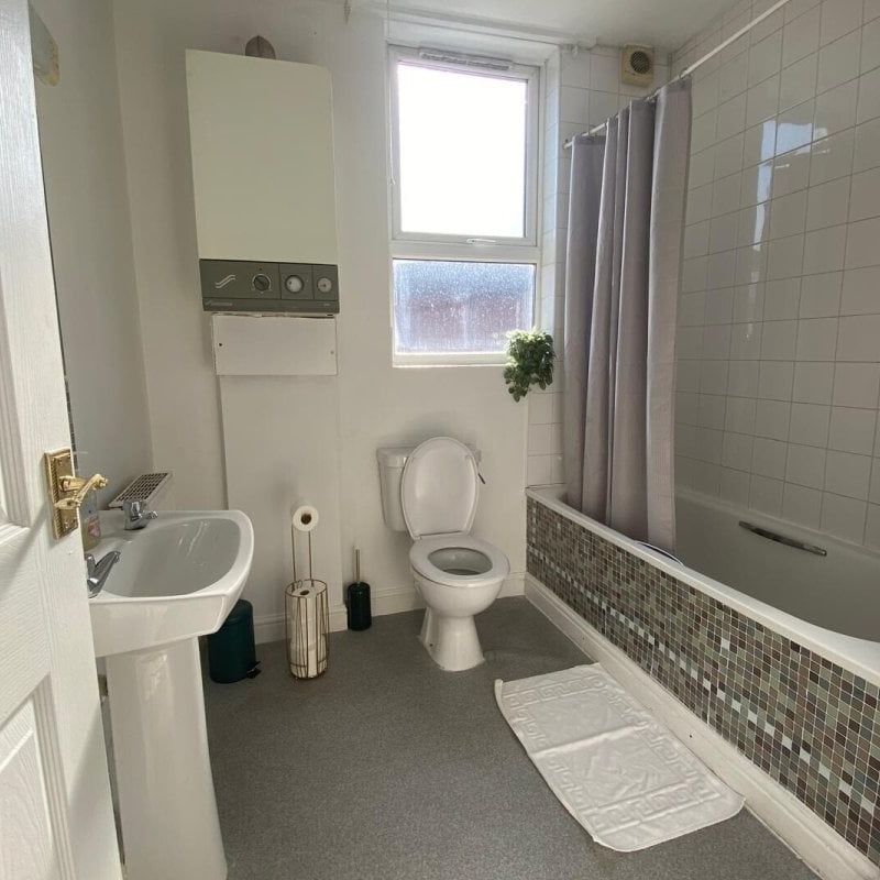 Clifton Avenue - Photo 1