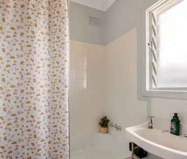 Bright and Spacious, Well-Maintained Home on a Corner Allotment! - Photo 6