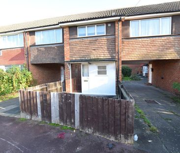 2 bedroom maisonette to rent - Photo 2