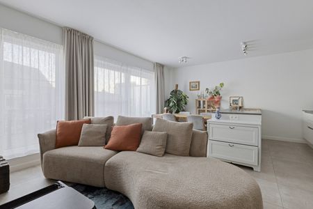 Comfortabel appartement met 2 slaapkamers en ruim terras - Photo 3