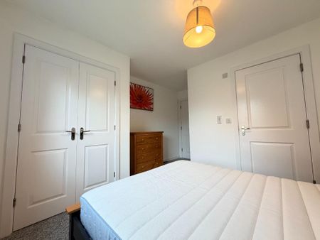 2 bedroom flat to rent - Photo 4