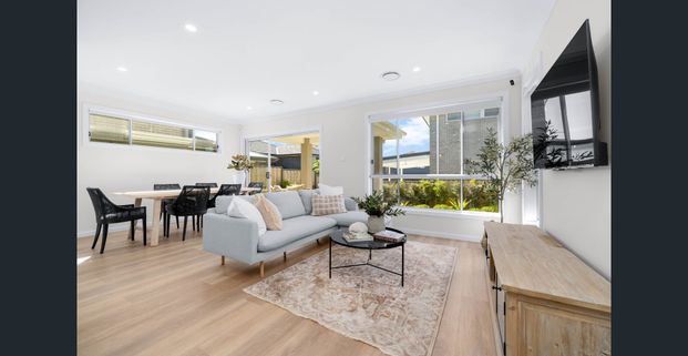 Contemporary Luxury Living in the Heart of Box Hill! - Photo 1
