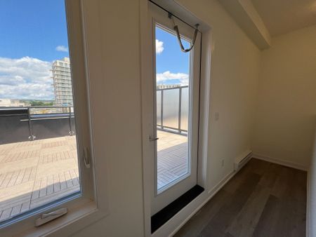 For Lease - 11 David Eyer Road Unit# 1502, Richmond Hill, Ontario - Photo 5