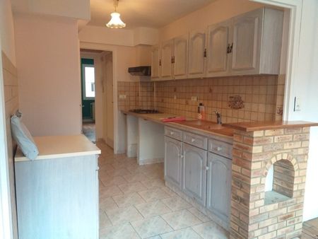 Location Appartement 3 pièces 65m² TROYES 10000 - Photo 2