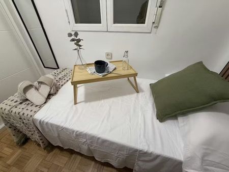 Calle de Andrés Mellado, Madrid, Community of Madrid 28015 - Photo 5