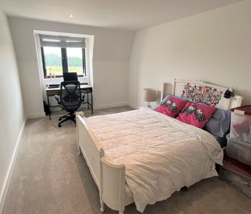 Francis Court, 31 Chiltern Avenue, Amersham,HP6 - Photo 2