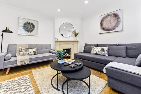 Regent Street - Photo 3