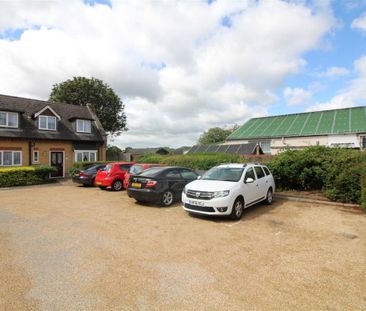 Dorchester Road, Upton - Photo 1