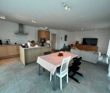 Heel erg rustig gelegen gelijkvloers appartement (BJ 2023) met twee... - Foto 2