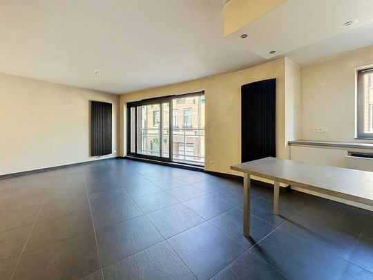Appartement te huur in Zwijndrecht met 2 slaapkamers - Photo 1