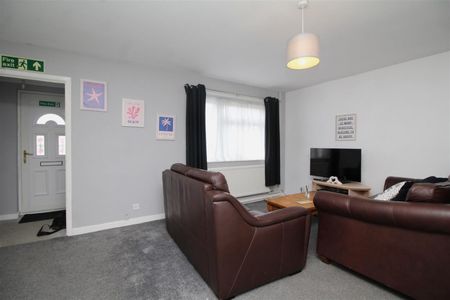 Viking Court, Stanground, Peterborough - Photo 2