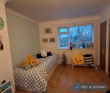 3 bedroom detached house to rent - Photo 4