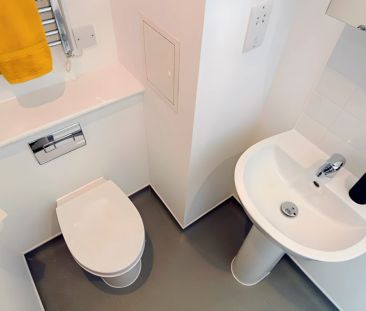 Bedford - Studio Style U04 - Photo 4