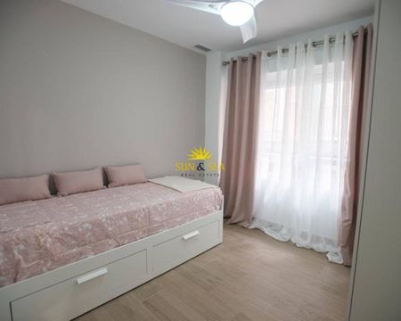 3-BEDROOM APARTMENT FOR RENT IN THE CENTER OF ALICANTE - Photo 2