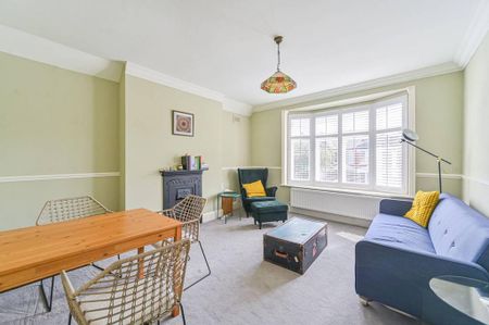 2 bedroom maisonette to rent - Photo 2