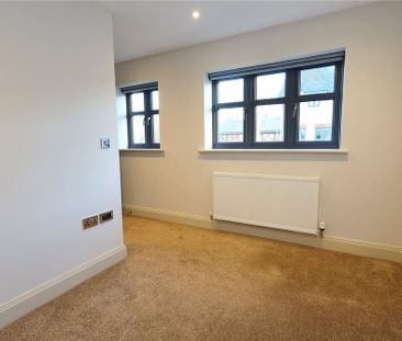 3 bedroom detached house to rent - Photo 3