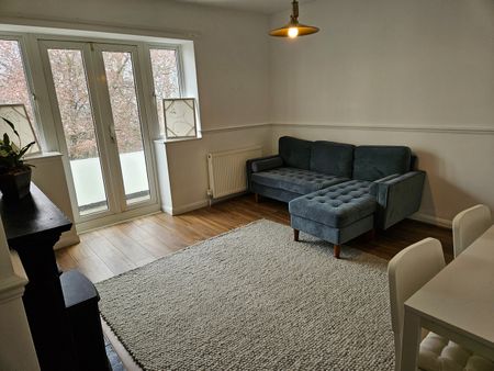 2 Bed Flat, The Woodlands, SE19 - Photo 2
