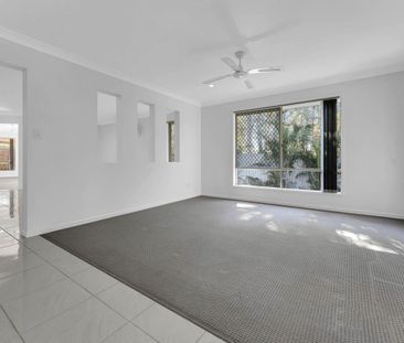 8 Filey Court, Berrinba QLD 4117 - House For Rent | Domain - Photo 4