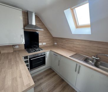 2 bedroom apartment to rent - Photo 2