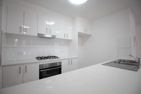 Immaculate Two Bedroom Apartment With All The Extras! - Photo 5