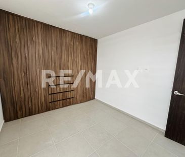 Departamento en planta alta de 2 pisos en Renta en Campello - Photo 6