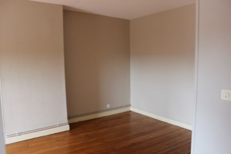 Location Appartement 5 pièces 112m² - Photo 2