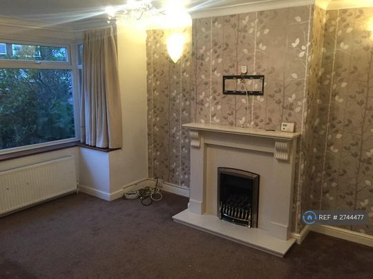 3 bedroom semi-detached house to rent - Photo 1