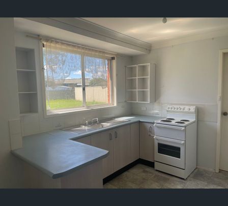 5 Marshall Place, Tamworth, NSW 2340 - Photo 1