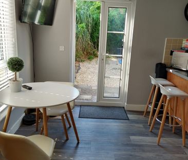 Double En-suite- Horfield- Just off Gloucester Road - Photo 2