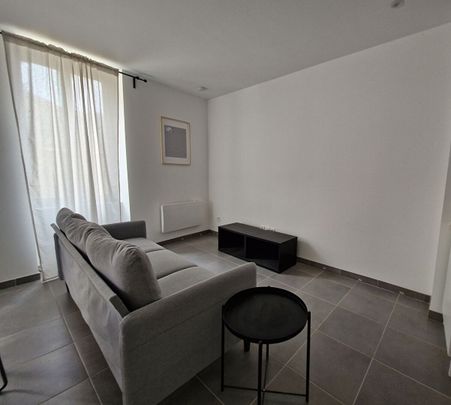 Location Appartement 2 pièces 42m² - Photo 1