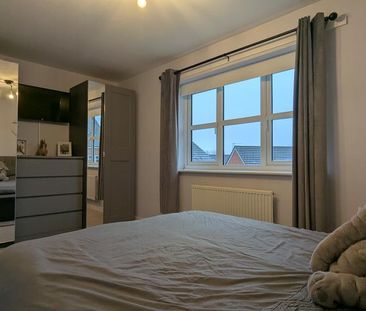 2 bedroom semi-detached house to rent - Photo 5