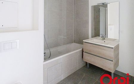 Appartement à louer 2 pièces • 46,63 m2 Châtenay-Malabry - Photo 2