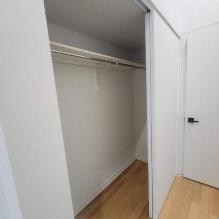 1 CH - 1 SDB - Montréal - $1,195 /mo - Photo 3