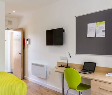 Studios - Student Accommodation Huddersfield - Photo 1