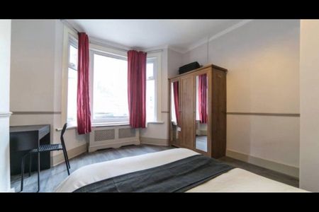 Room in a Shared House, Trundleys Road, SE8 - Photo 3